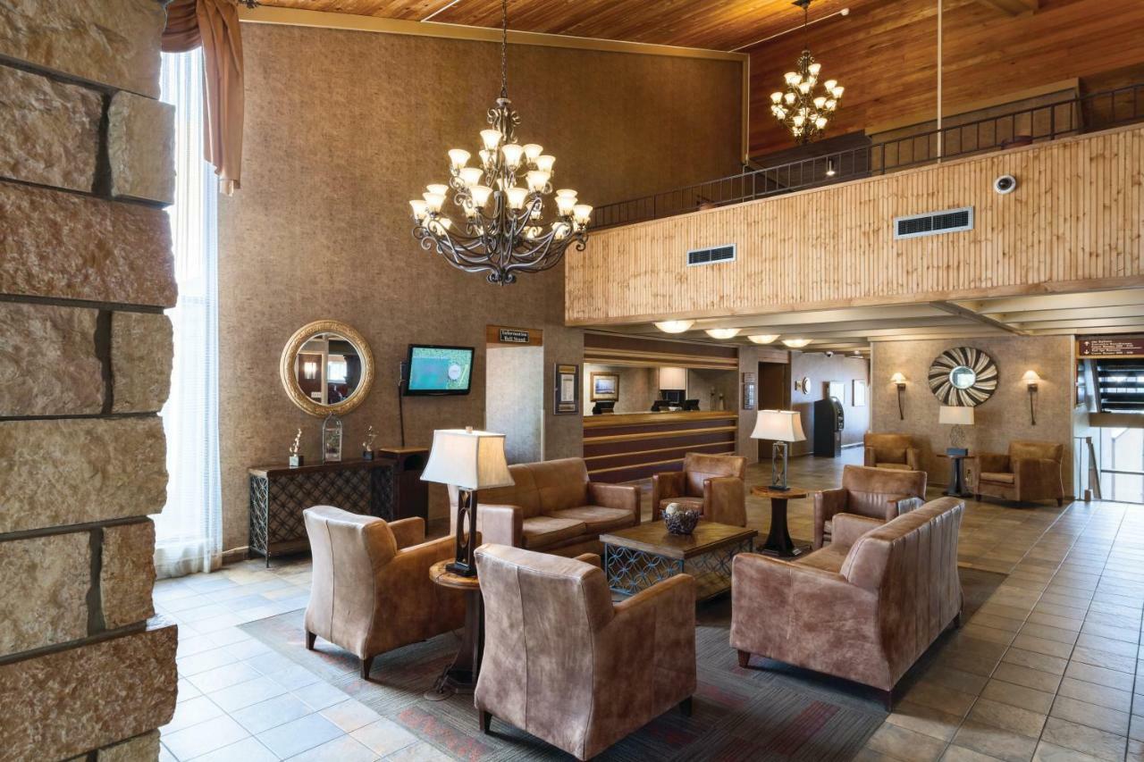 Arrowwood Resort Hotel And Conference Center - Alexandria Exterior photo